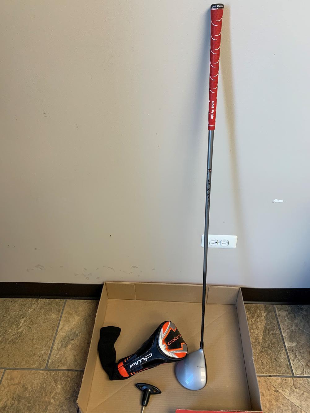 Men's Cobra Right Handed AMP Driver Stiff Flex 8.5 Loft