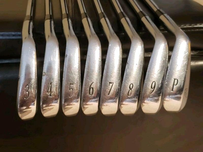 Used Right Handed MP-32 Stiff Flex Graphite/Steel Shaft Iron Set