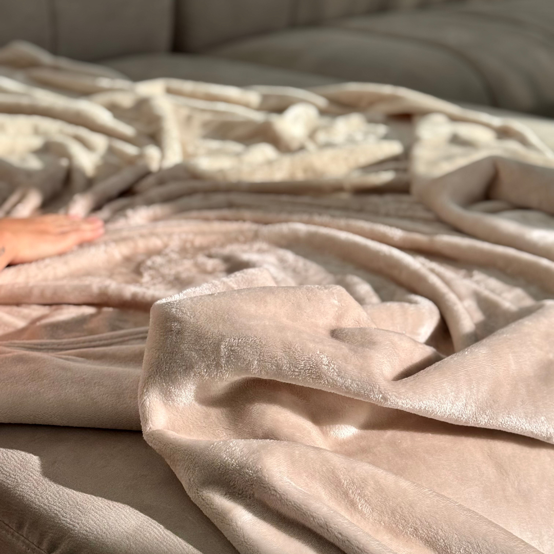 Waterproof Splash Blanket - Champagne Double Veluxe