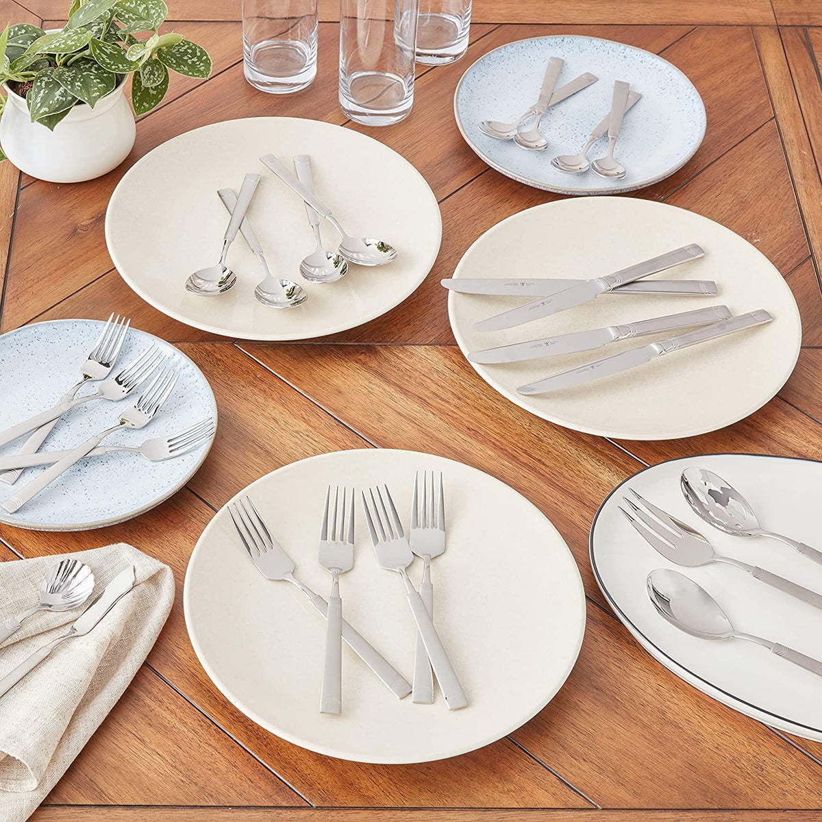 HENCKELS Flatware Set