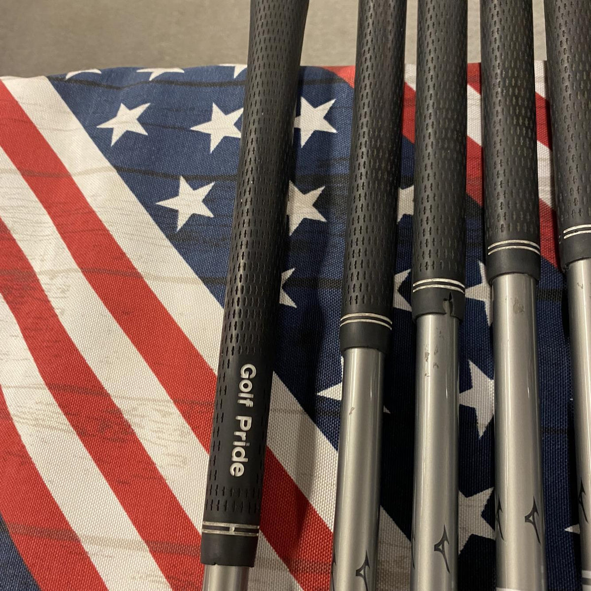Lightly Used Men's RH Mizuno MP-H4 Regular Flex Graphite Shaft Iron Set (4-PW)- 155324