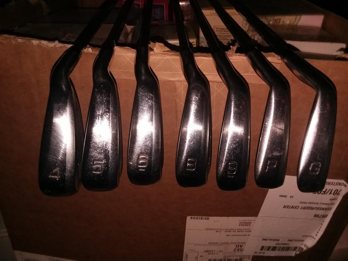 Used Men's Mizuno Right Handed JPX 825 Iron Set Regular Flex Steel Shaft