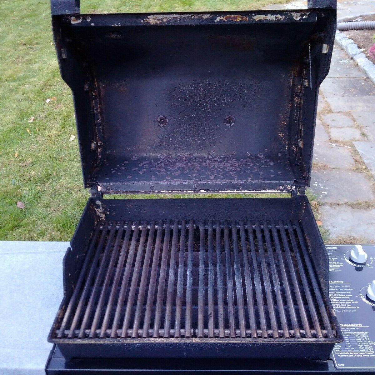 Genesis Gold C LP Gas Grill