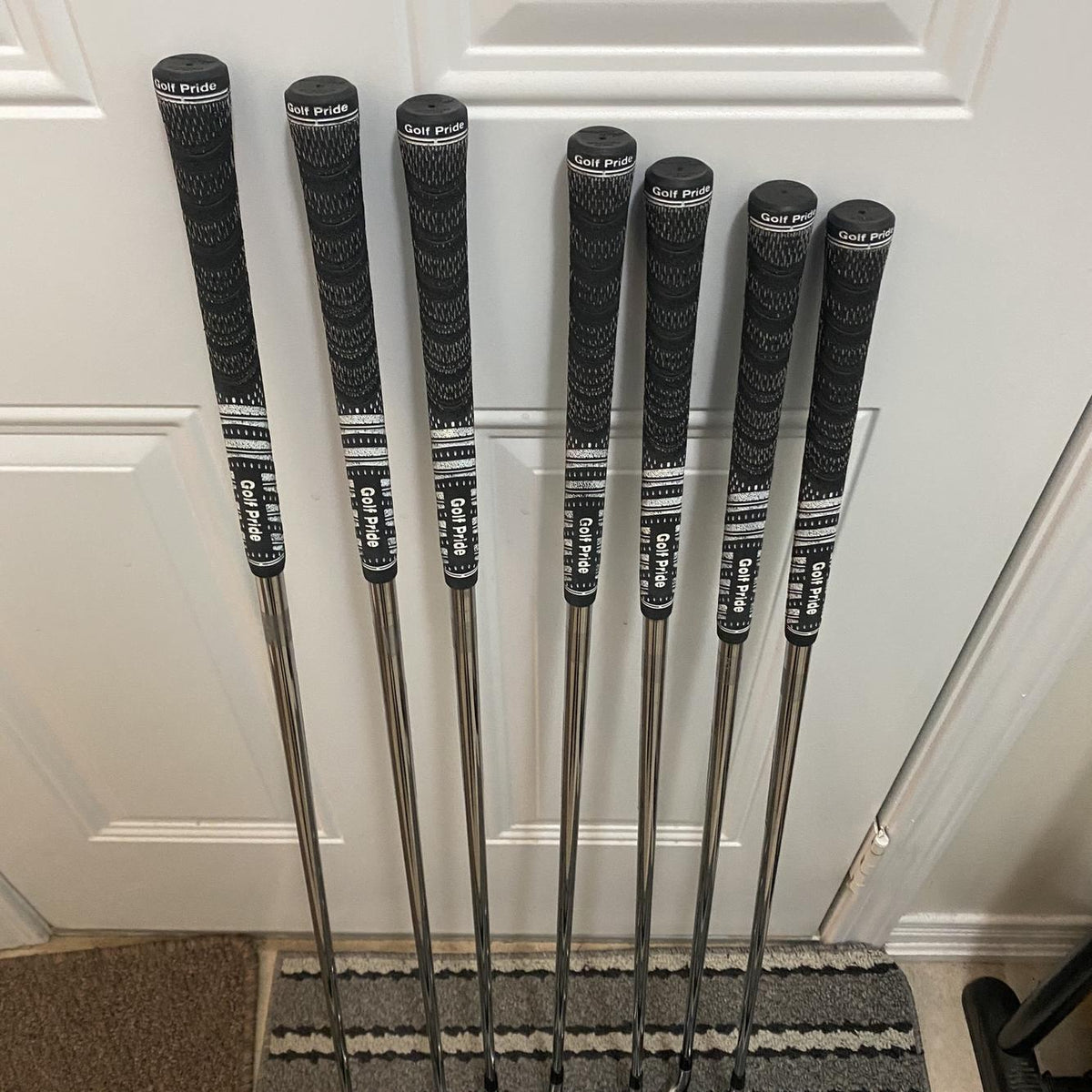 Used Right Handed P760 Steel Shaft Iron Set