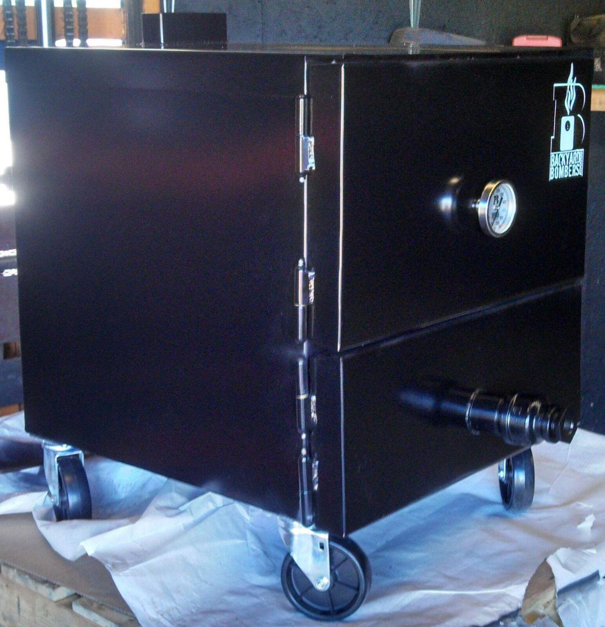 BBQ Charcoal Smoker