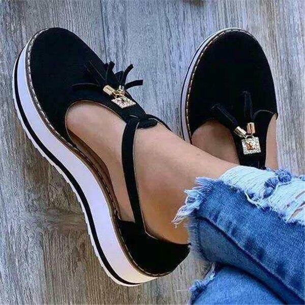 Comfortable New Women Flat Bottom Sexy Beach Sandals