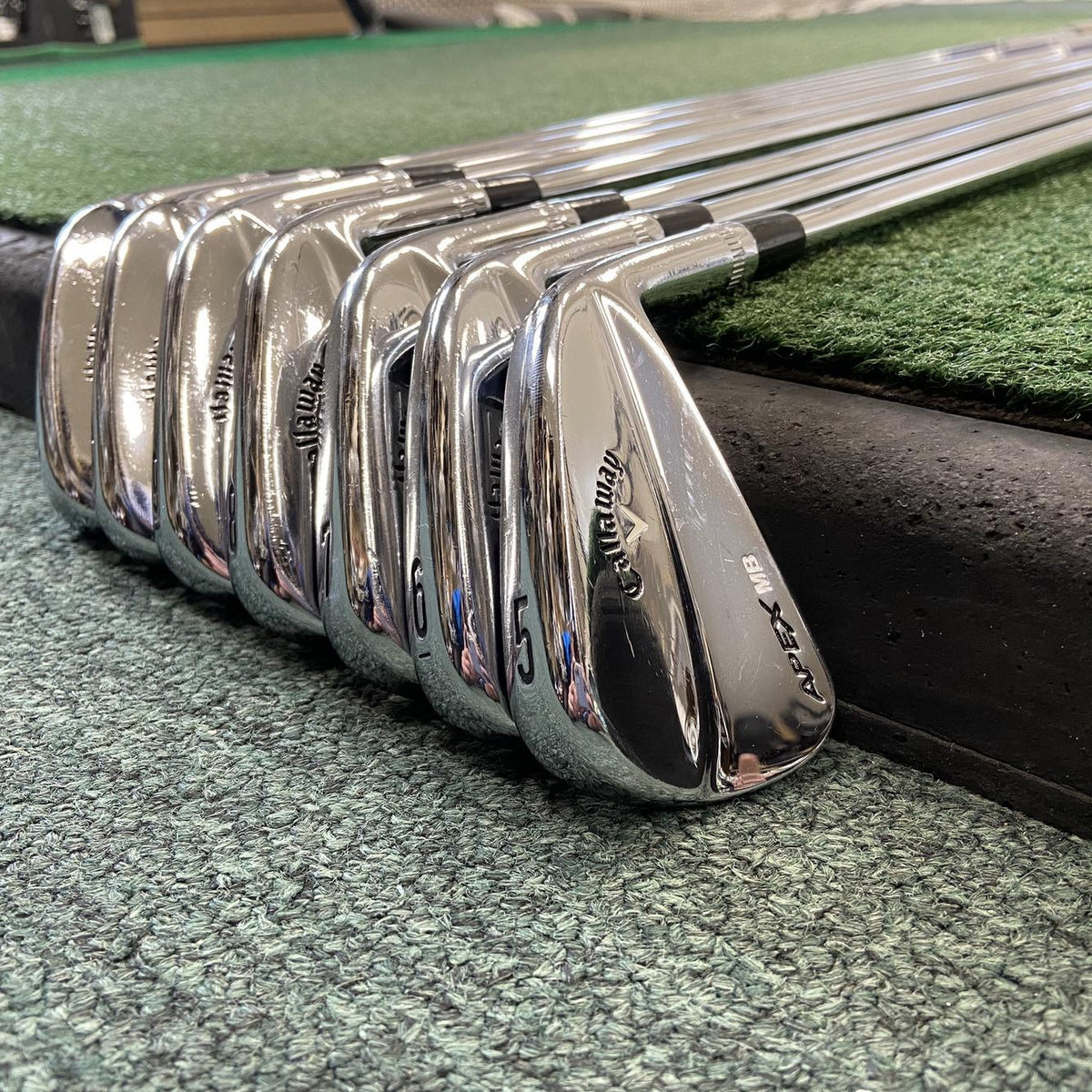 Men's Right Handed Apex MB Stiff Flex Steel Shaft Iron Set