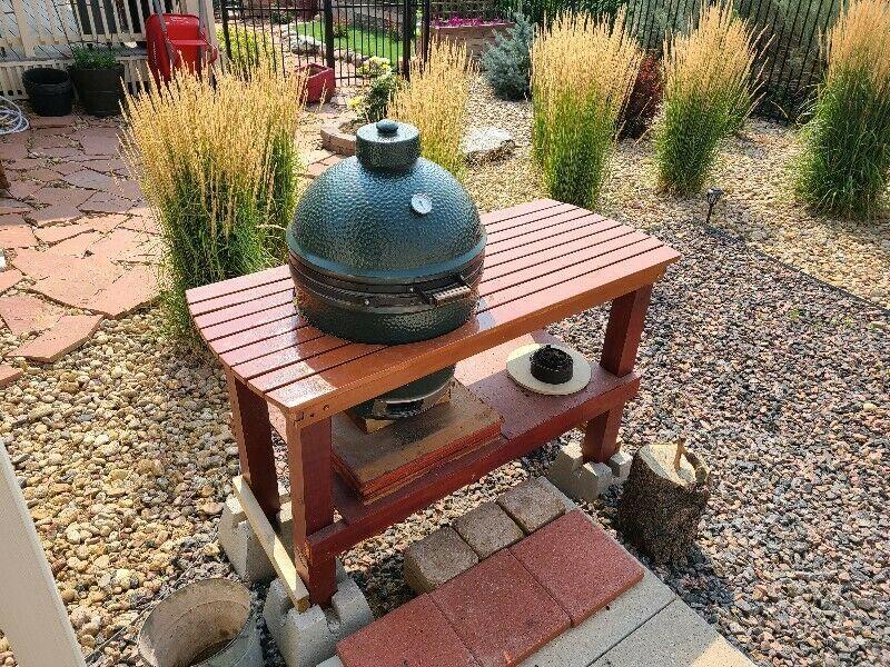 LargeExcellent condition ,BGE tablemany accessories. SOLD
