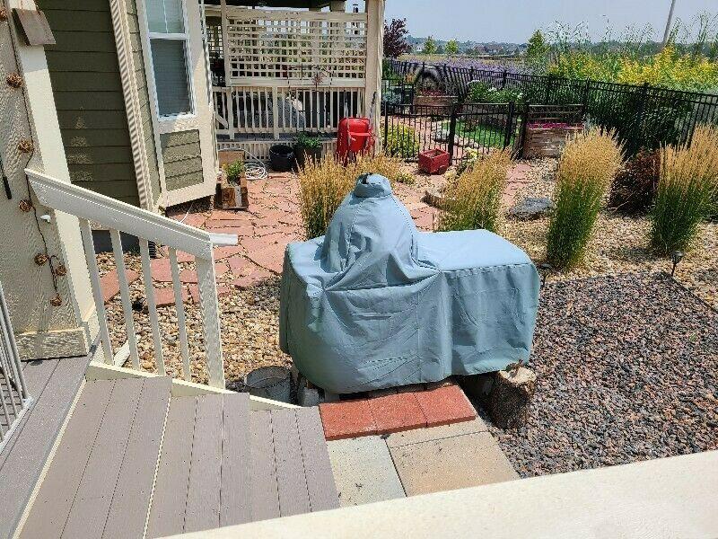 LargeExcellent condition ,BGE tablemany accessories. SOLD