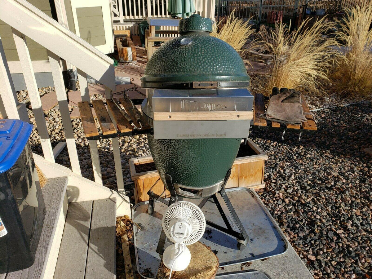 LargeExcellent condition ,BGE tablemany accessories. SOLD