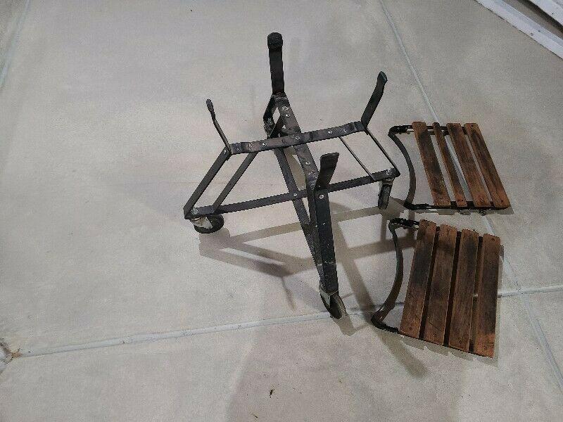 LargeExcellent condition ,BGE tablemany accessories. SOLD