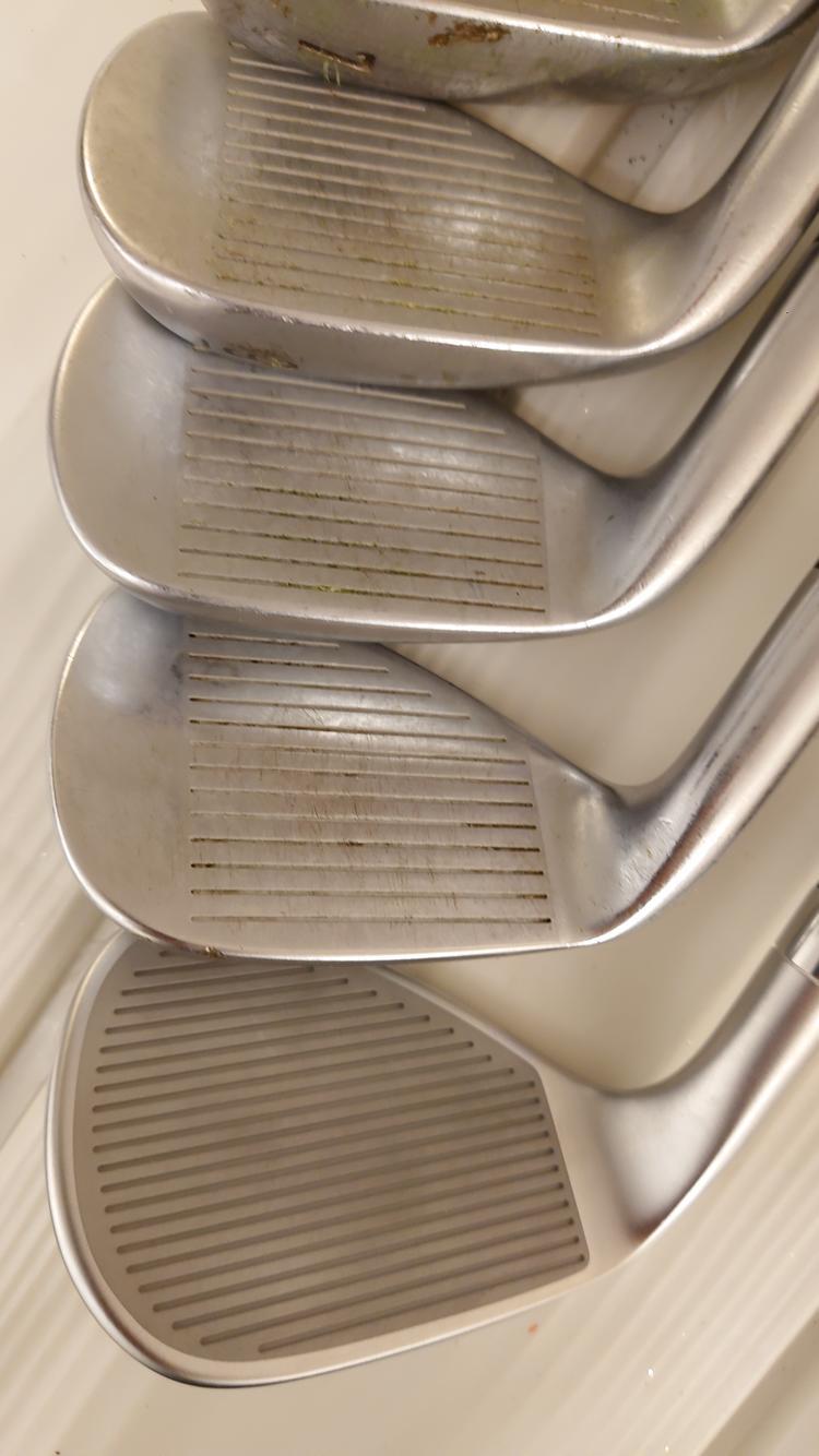 Used Men's Callaway Right Handed Apex CF16 Iron Set Stiff Flex Graphite recoil Shaft