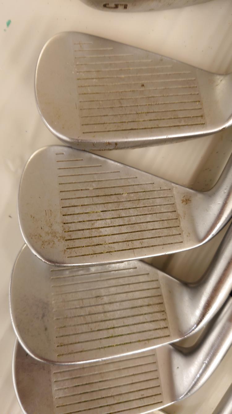 Used Men's Callaway Right Handed Apex CF16 Iron Set Stiff Flex Graphite recoil Shaft