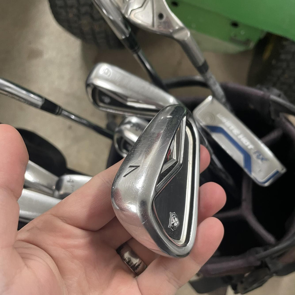 Men's Right Handed R9 Stiff Flex Steel Shaft Iron Set