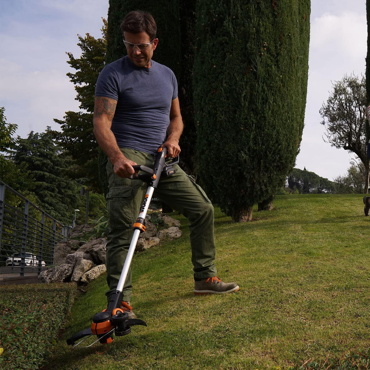 WORX Wg180 40 Volt GT3.0 Trimmer with Battery and Charger Included Cordless Grass Trimer, Orange and Black