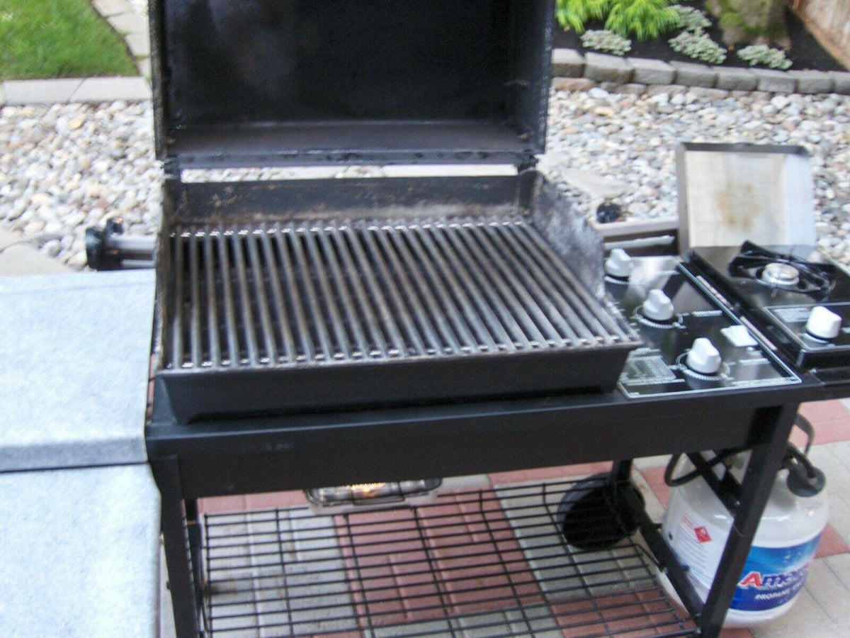 WEBER GAS GRILL GENESIS SILVER C WITH SIDE BURNER AND PROPANE TANK AND COVER