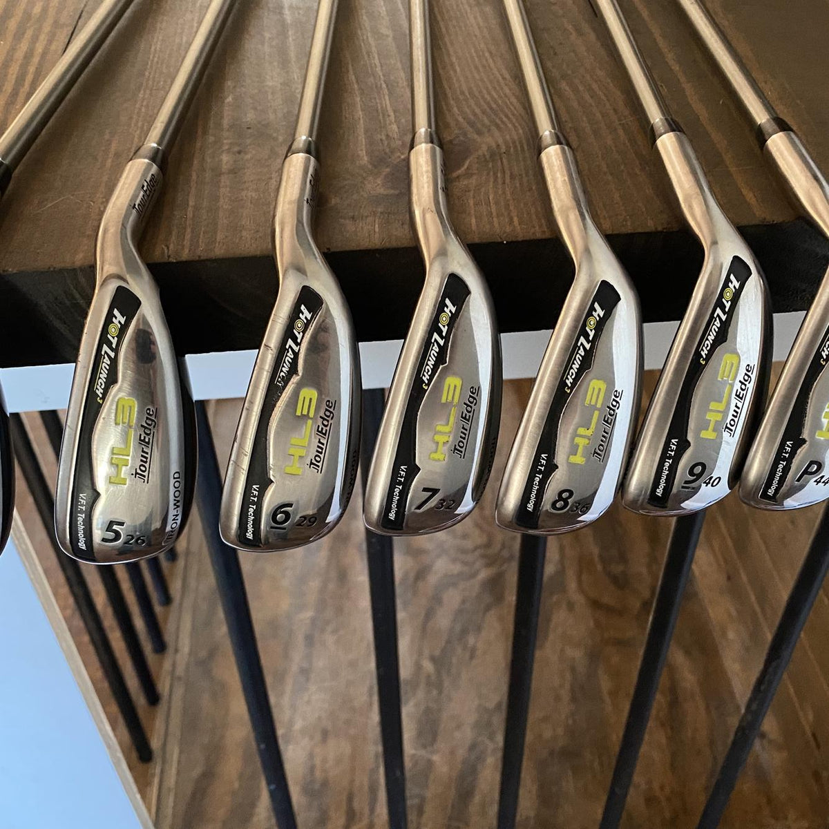 Used Right Handed Regular Flex Graphite Shaft Iron Set
