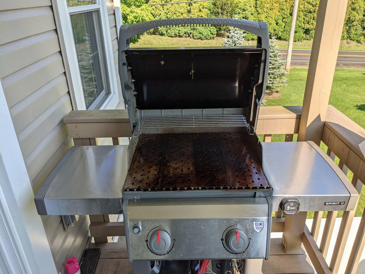 Spirit II E-210 2-Burner Propane Gas Grill - Black