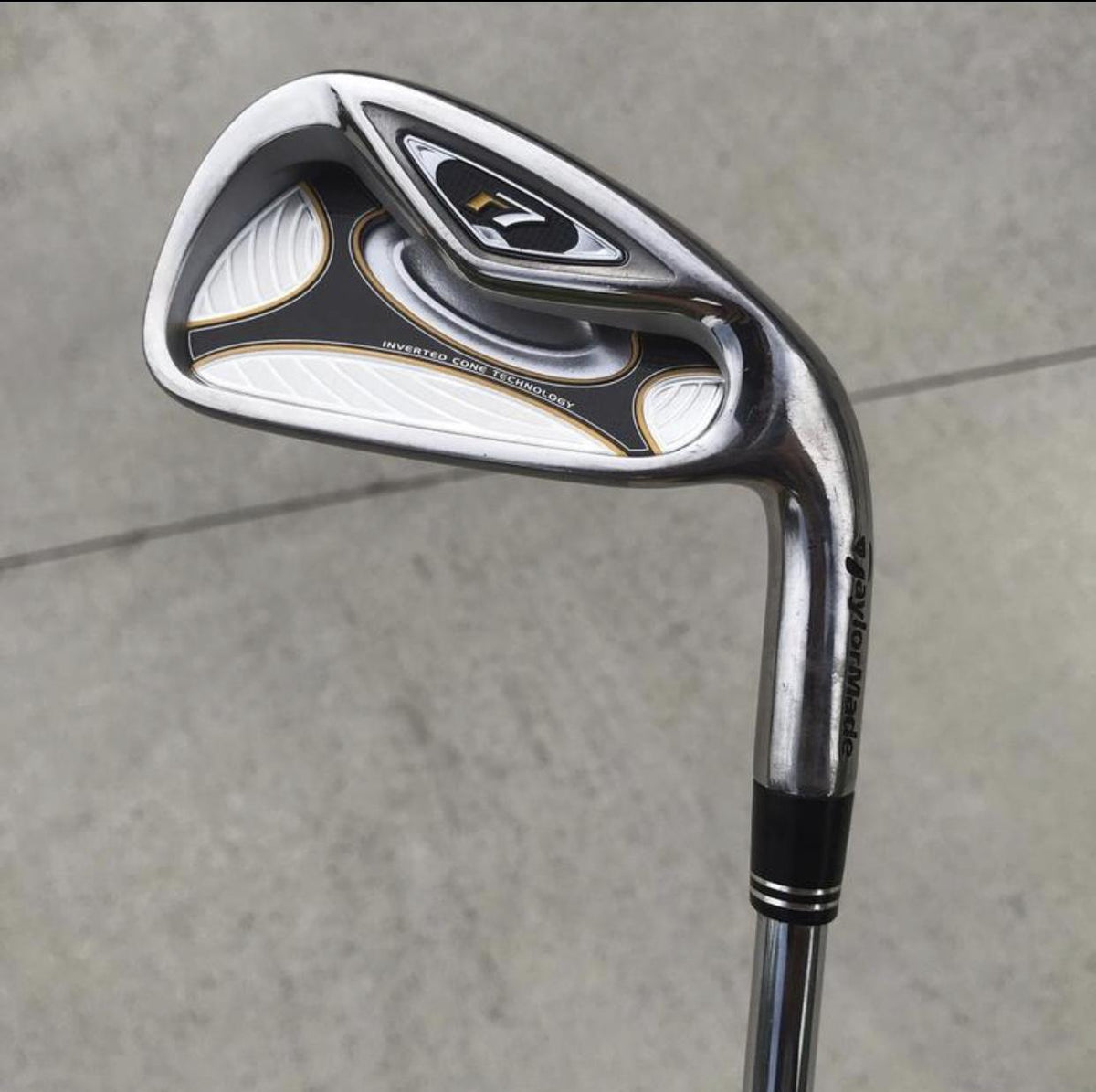 Men's Right Handed R7 Regular Flex Steel Shaft Iron Set