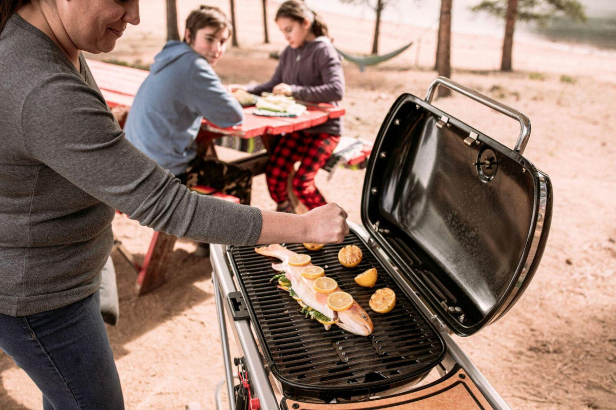 Traveler Portable Gas Grill Black