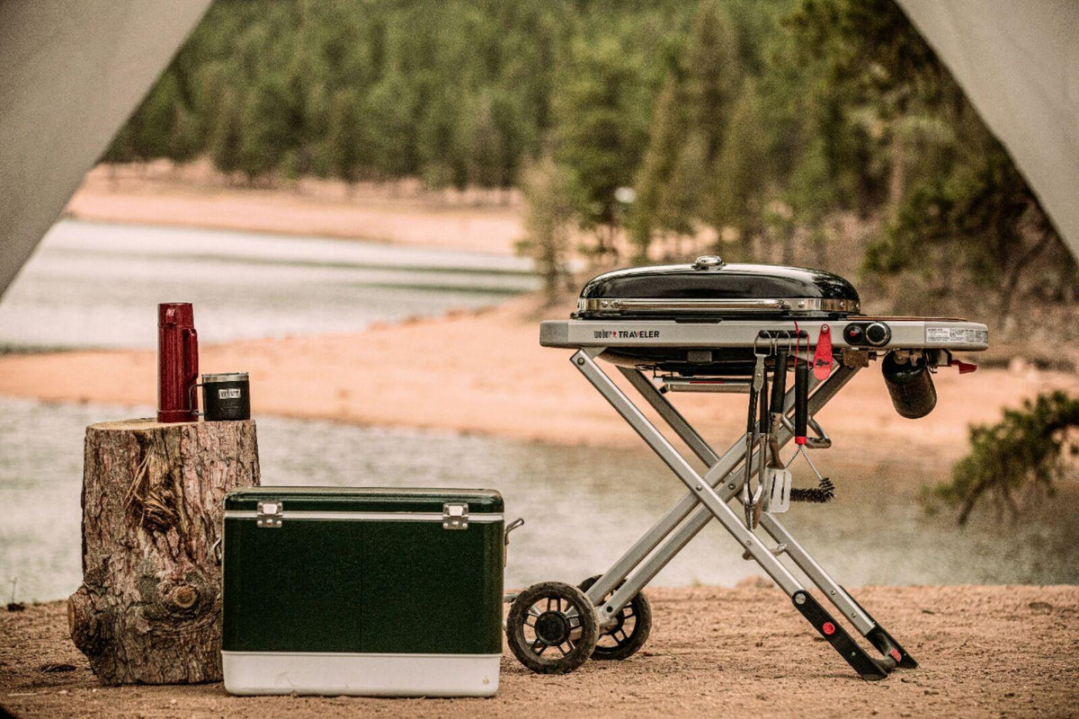 Weber - Traveler Portable Gas Grill - Black