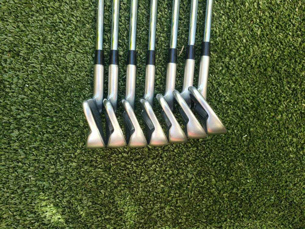 Ping iBlade White Dot , 3* upright 4-W Iron Set,RH,Ping Regular Steel ,Great!