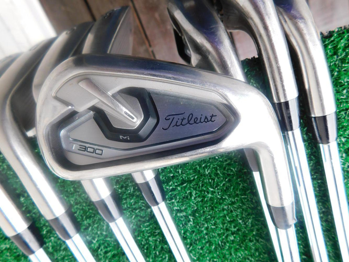 Titleist 00 (4i-PW,48*) Iron Set w/ True Temper AMT R300 Red Shafts