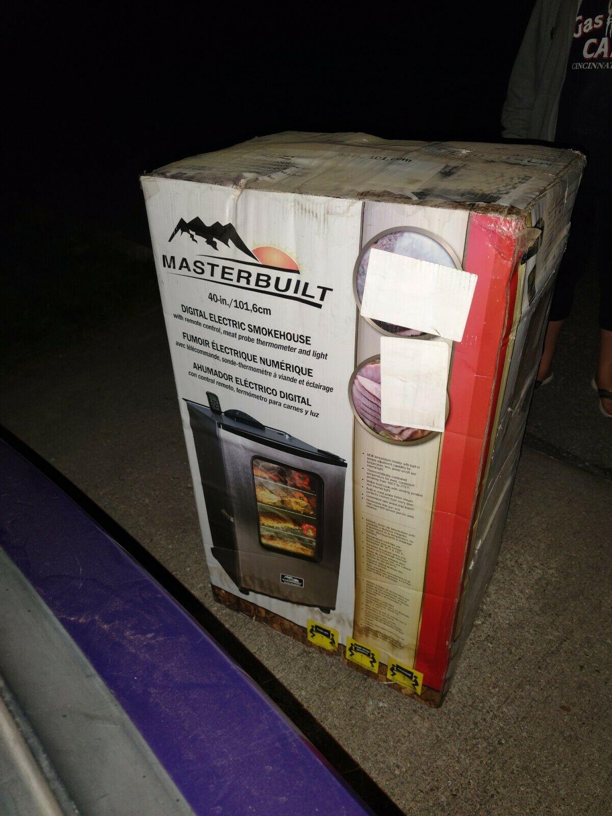 built 20070311 Digital Electric Smoker 975 sq Cooking Area 3 CFT New n box