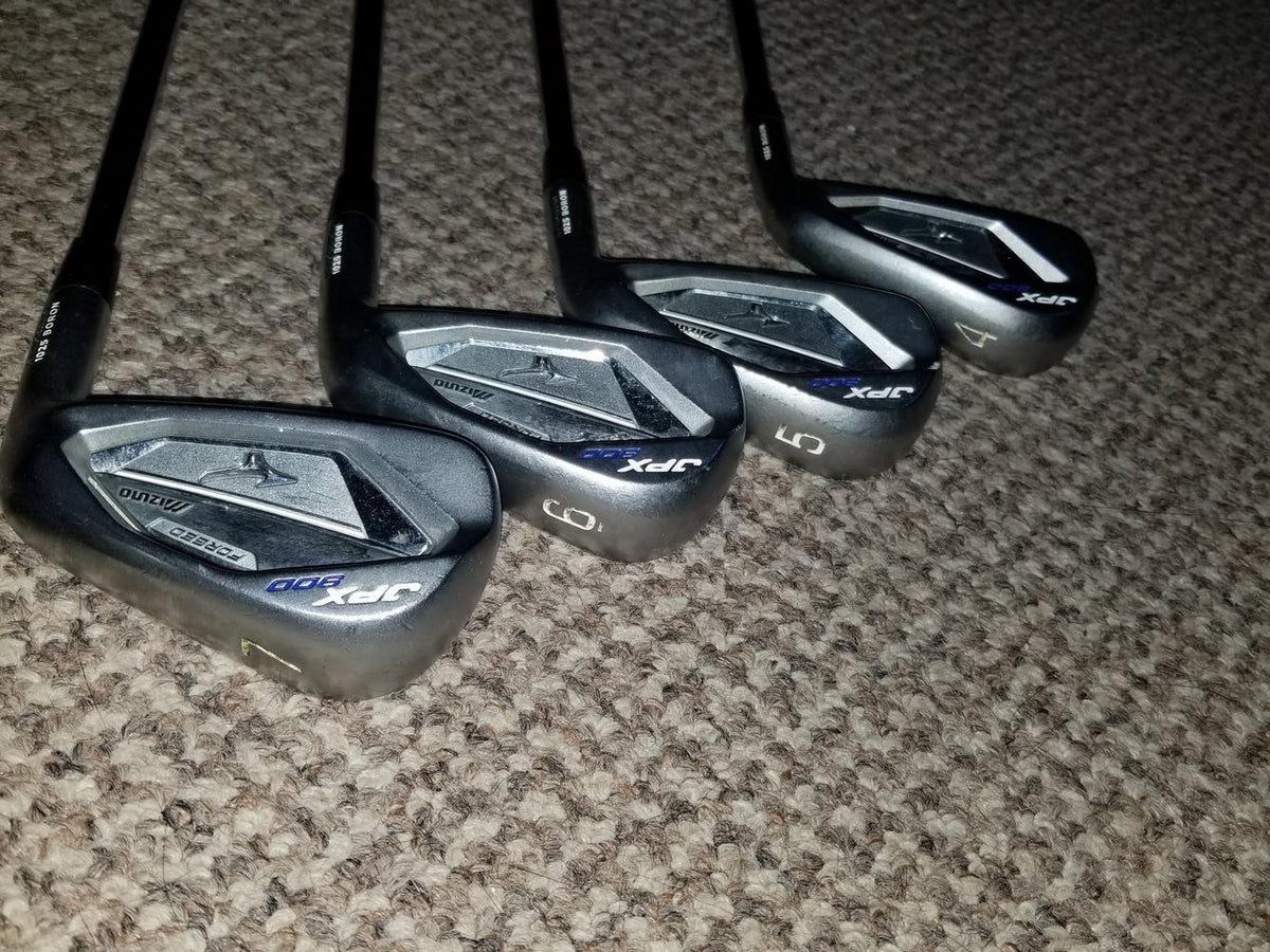 Used Men's Mizuno Right Handed JPX 900 Forged Iron Set Extra Stiff Flex