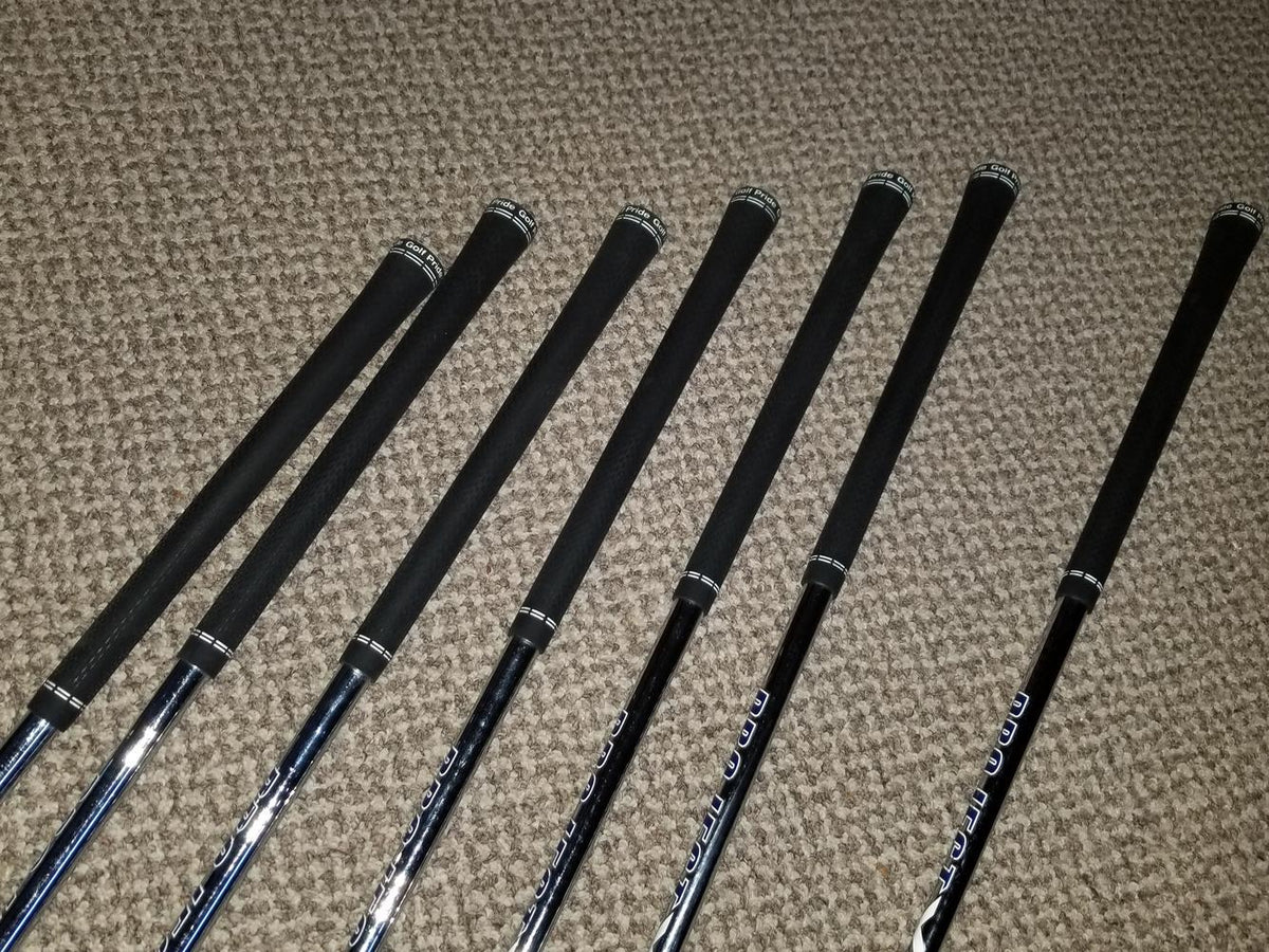 Used Men's Mizuno Right Handed JPX 900 Forged Iron Set Extra Stiff Flex
