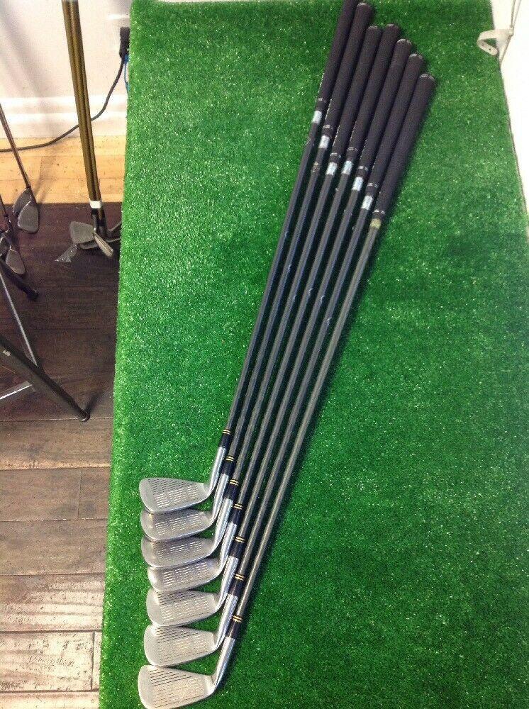 Hogan Medallion Iron Set 4-PW With Regular Graphite Shafts (-1 inch)