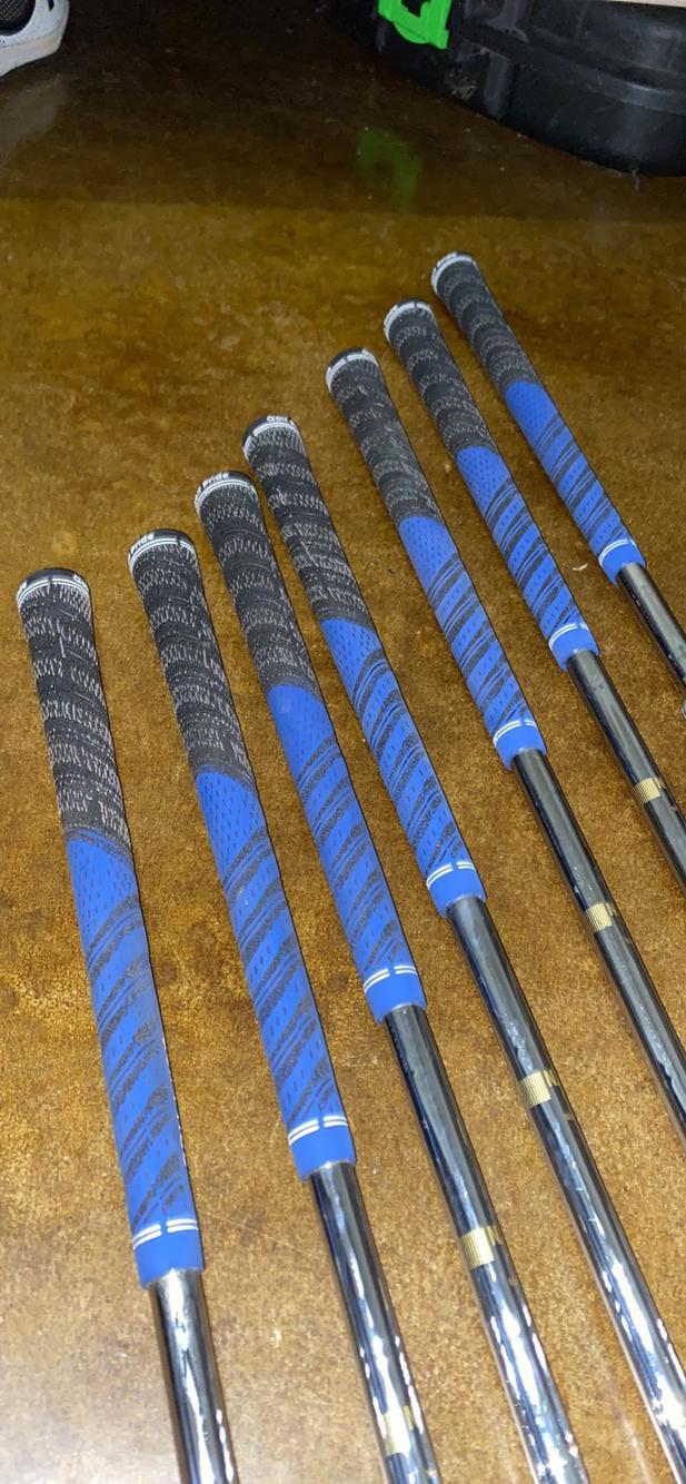 Men's Right Handed i200 Regular Flex Steel Shaft Iron Set
