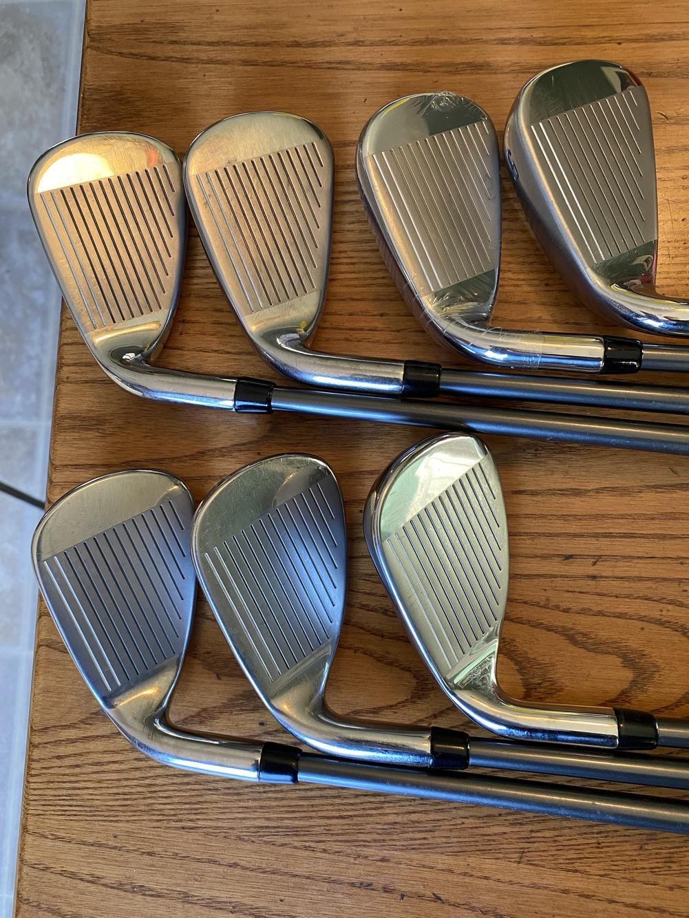 Used Men's Callaway Right Handed Rogue X Iron Set Regular Flex Graphite Shaft