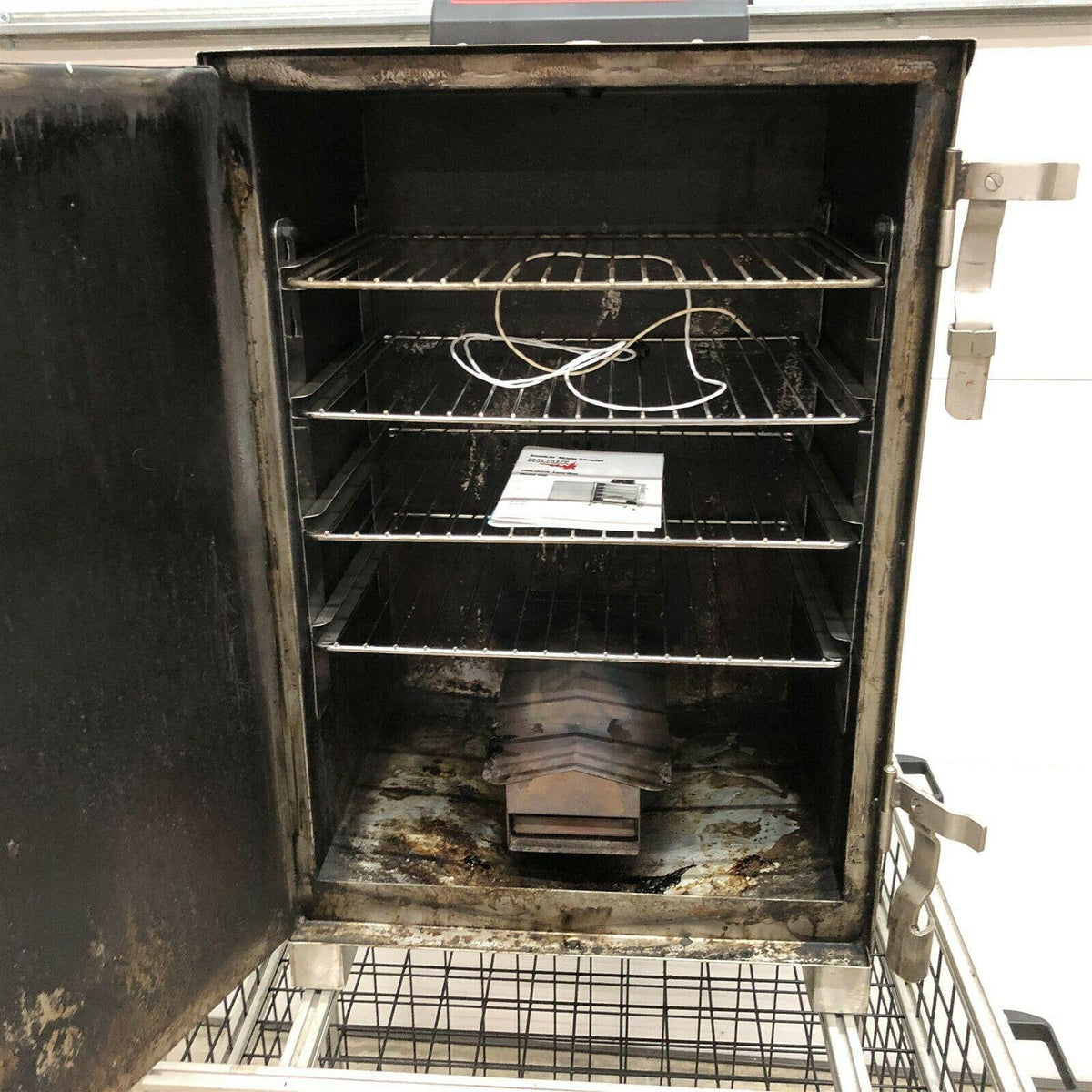 Cookshack SM066: Amerique Electric Smoker Oven Stainless Insulated
