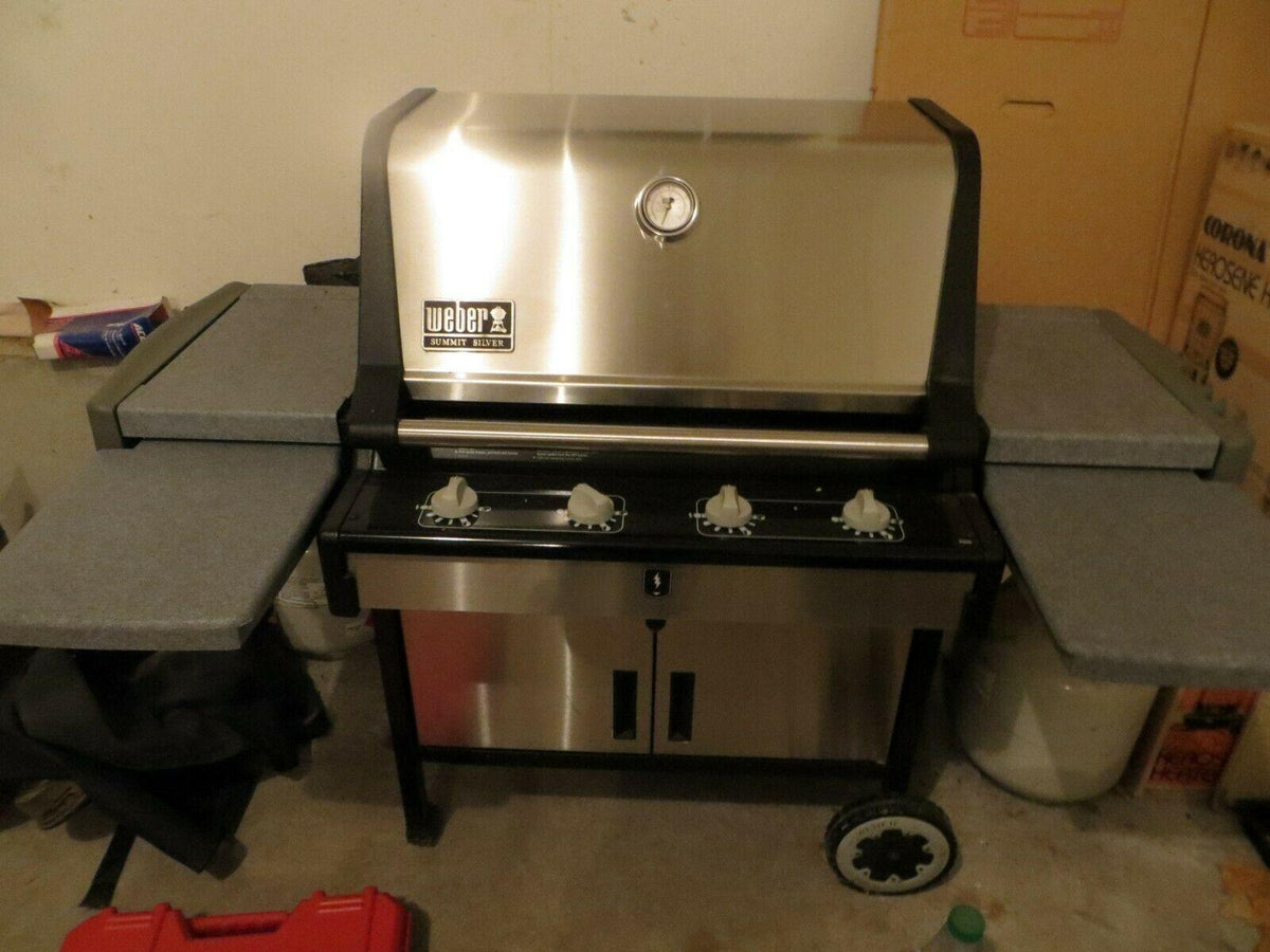 Used WEBER 4 Burner BBQ GRILL with Cover/TESTED/GREAT CONDITION