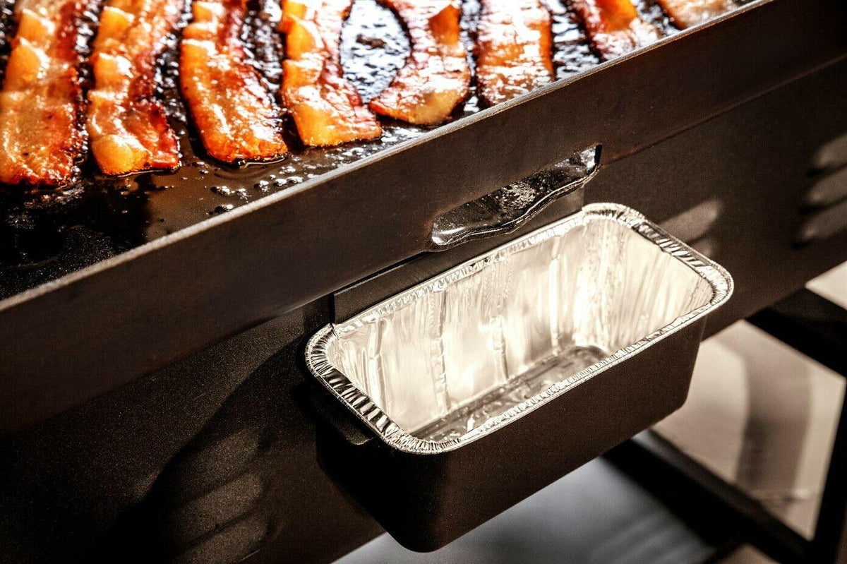 Blackstone 2-Burner 28" Griddle with Electric Air Fryer and Hood - Black