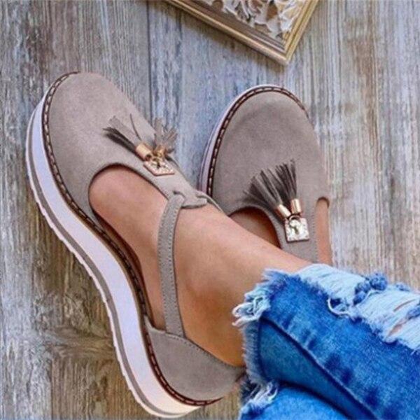 Comfortable New Women Flat Bottom Sexy Beach Sandals
