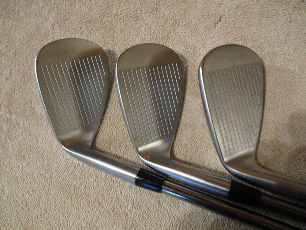 Mizuno JPX 921 Hot Metal 5.6 Fli-Hi 7-PW,GW,SW UST Recoil ESX 460 Regular RH