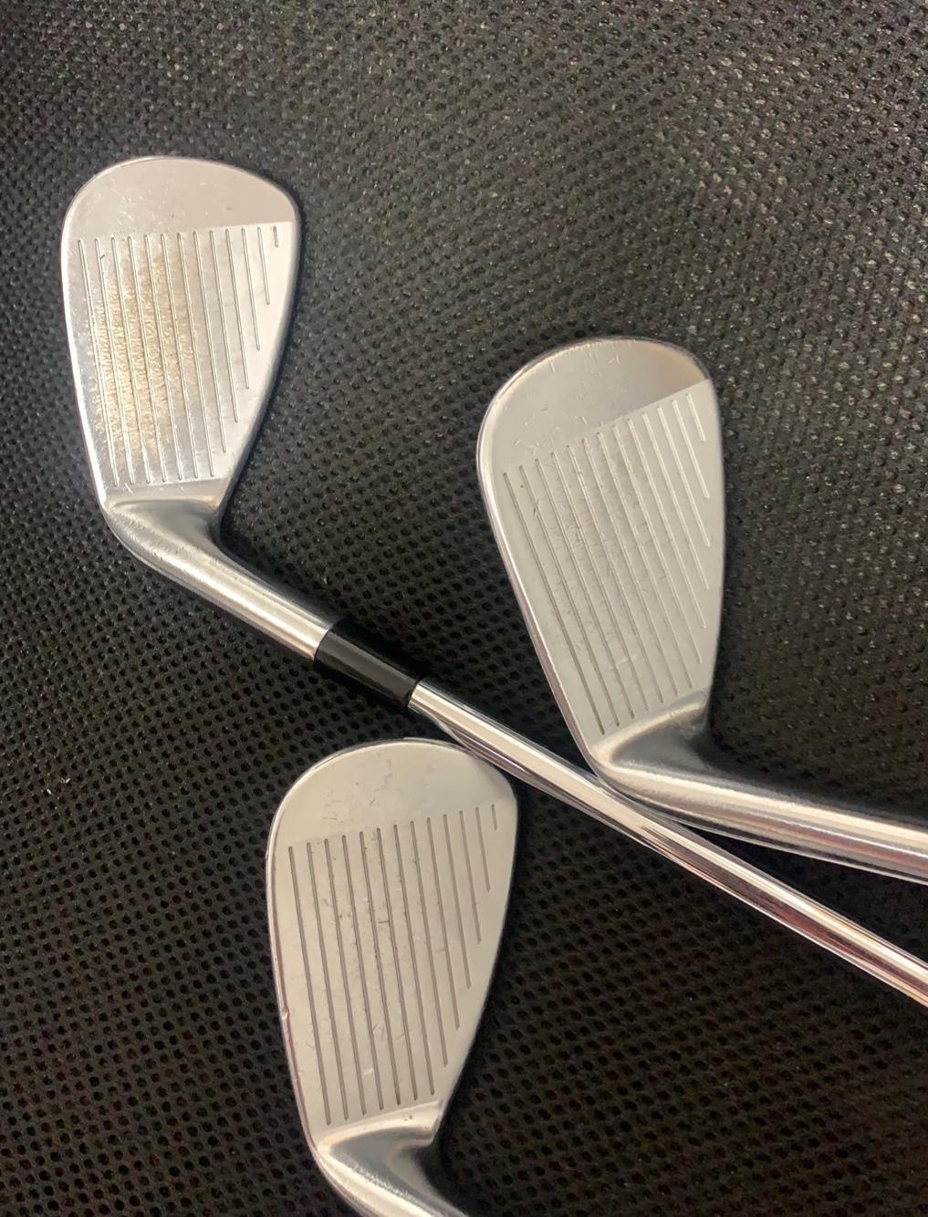 Titleist Used Right Handed Men's Stiff Flex Iron Set