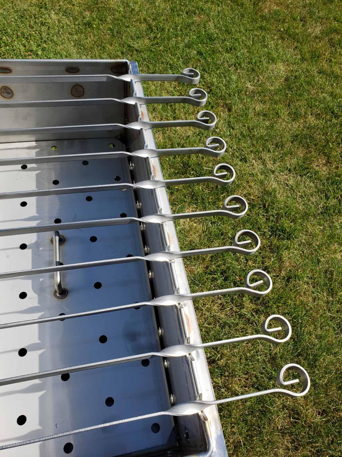 Heavy-duty Stainless Steel BBQ Grill / MANGAL 11 Ga (3mm) + 10 skewers