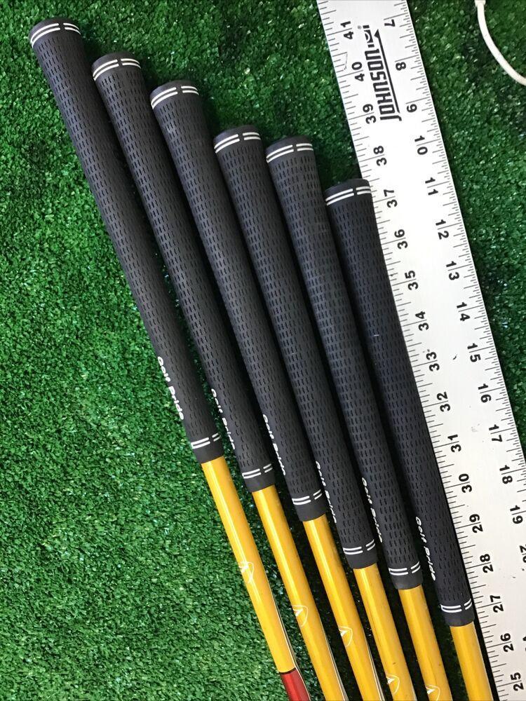 TaylorMade R7 Iron Set 6-SW With Regular Graphite Shafts