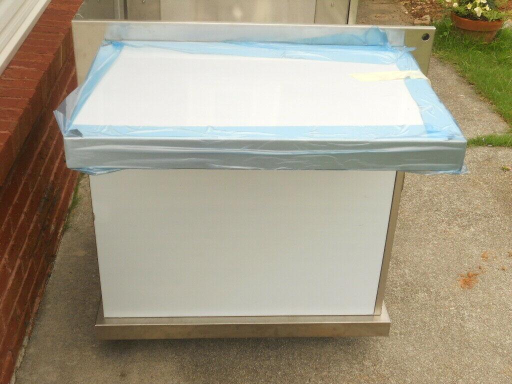 Viking BQC5300SS - 30” 500 Series Stainless Steel Grill Cart NEW On Pallet