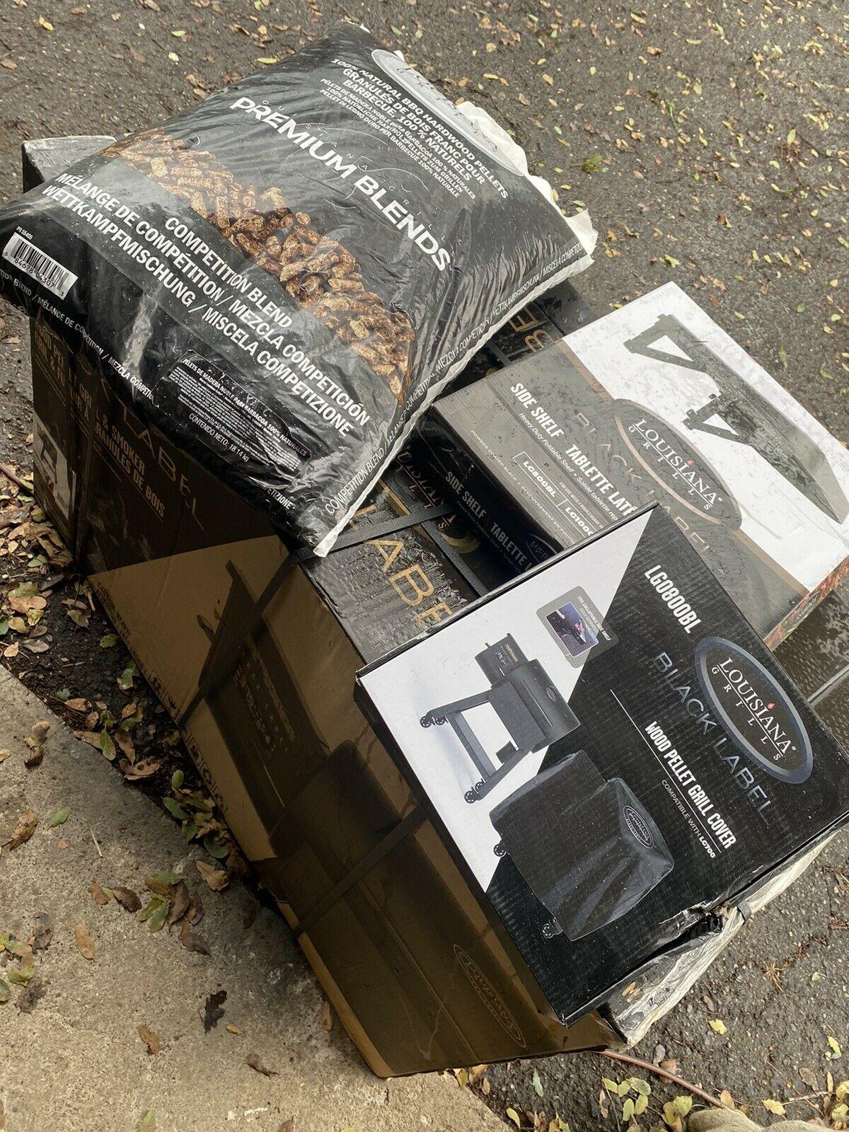 Louisiana Grills Black Label 800 Series Smoker.