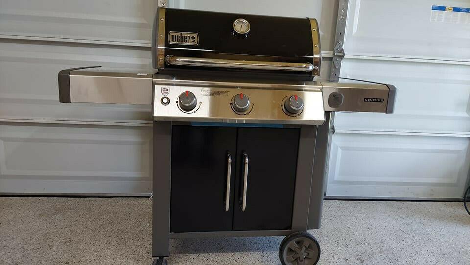 Genesis II E-310 Black 3-Burner Natural Gas Grill