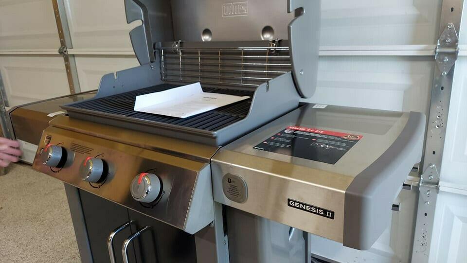 Genesis II E-310 Black 3-Burner Natural Gas Grill