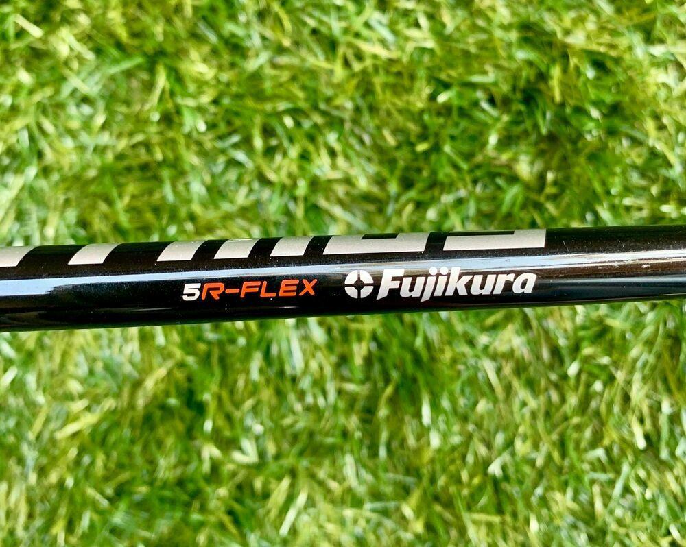 TaylorMade M5 Twist Face 9.0* Driver, RH, Fujikura Atmos Red 55g Regular Shaft