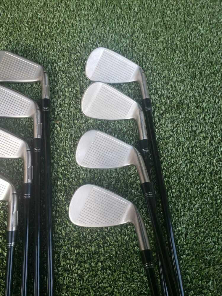 TaylorMade M5 4-PW+A Iron Set, LH, Mit Kuro Kage 80 Stiff Graphite- Excellent!