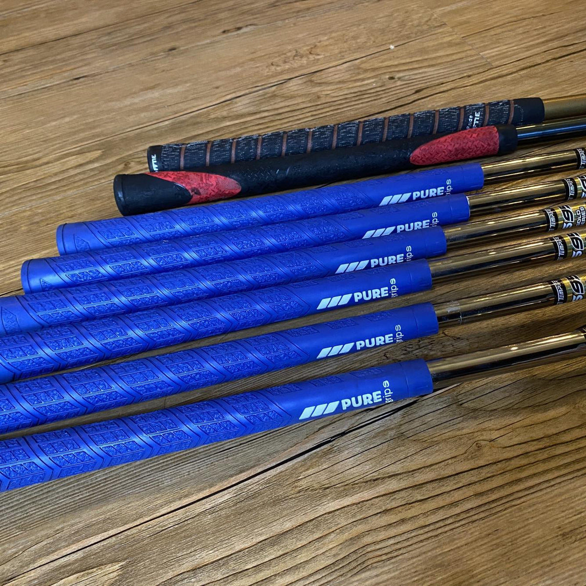 Men's Right Handed Apex Plus Stiff Flex Graphite/Steel Shaft Iron Set