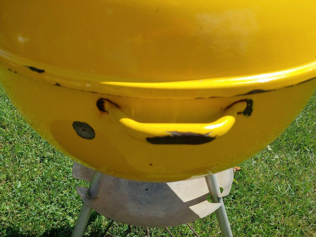 Vintage 1970's Yellow Charcoal Kettle BBQ Grill Arlington Heights 22 1/2"