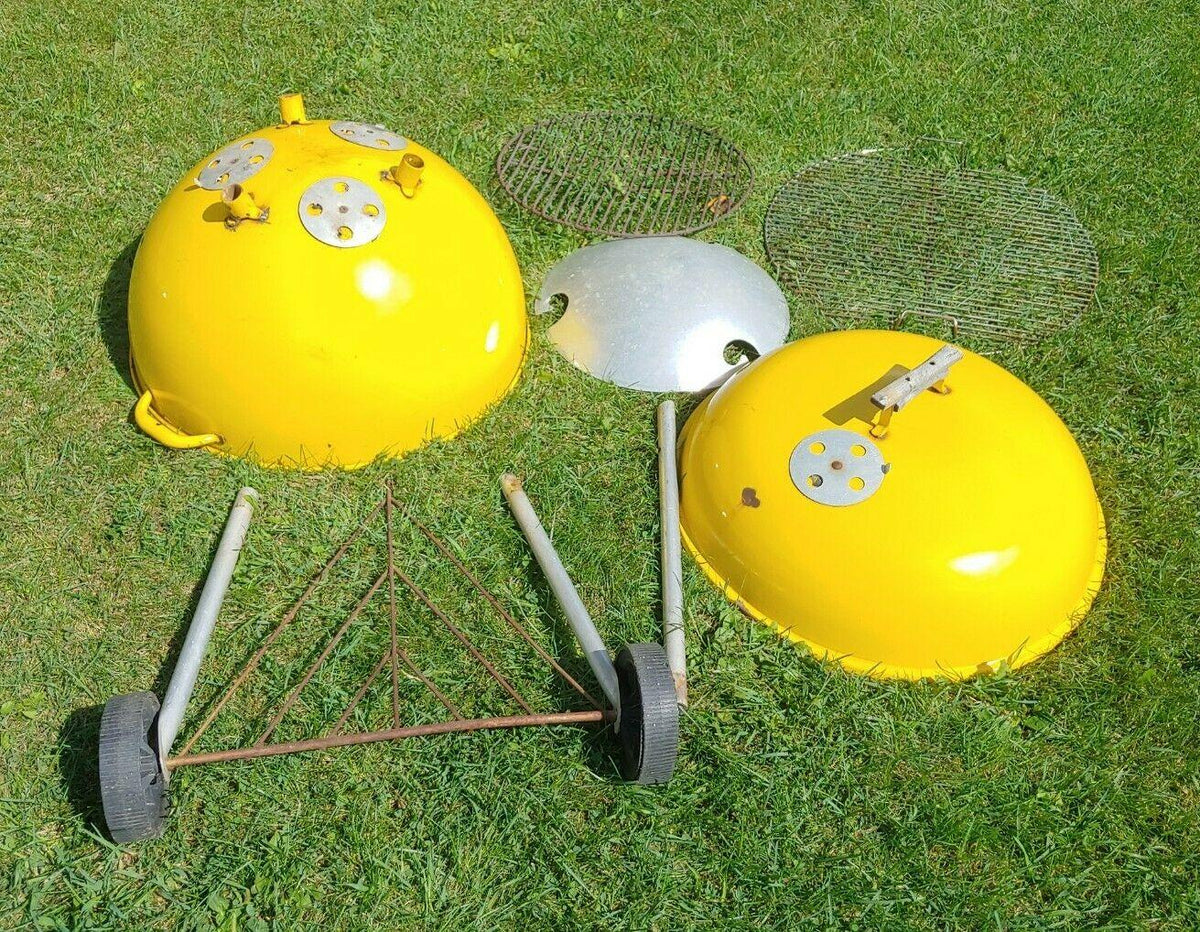 Vintage 1970's Yellow Charcoal Kettle BBQ Grill Arlington Heights 22 1/2"